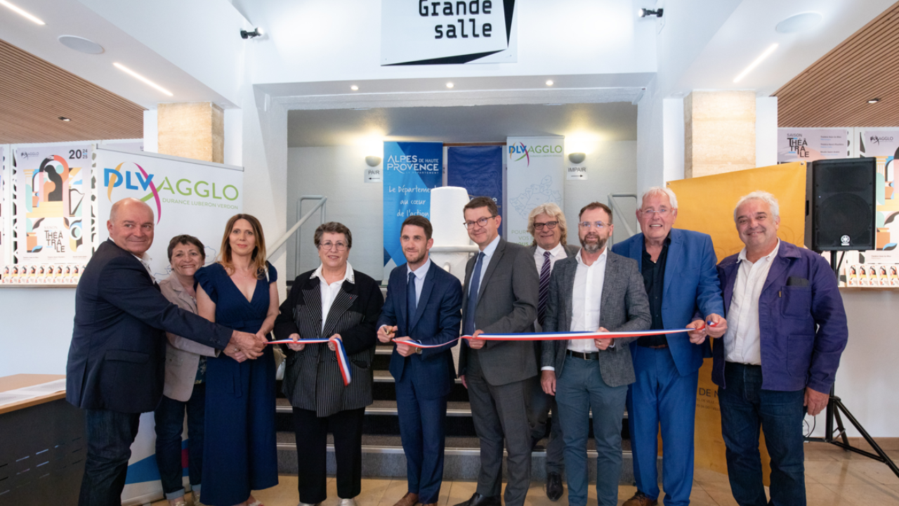 Haute-Provence : inauguration officielle du Th&eacute;&acirc;tre Jean le Bleu &agrave; Manosque