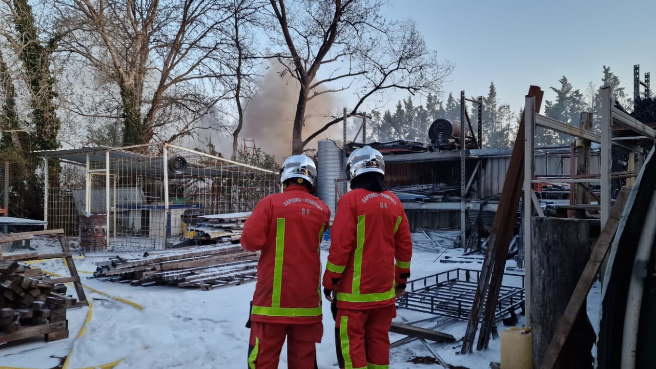 Haute-Provence : un incendie non loin de l’entreprise Manosque Récupération
