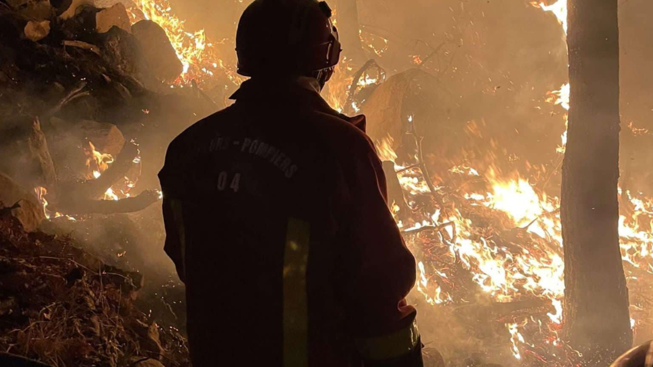 Haute-Provence : l'emploi du feu temporairement encadré par la préfecture Haute-Provence : l'emploi du feu temporairement encadré par la préfecture