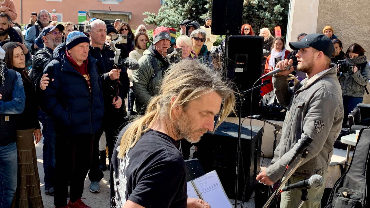 Haute-Provence : trois mois de prison avec sursis requis contre Merlin Longuet Haute-Provence : trois mois de prison avec sursis requis contre Merlin Longuet