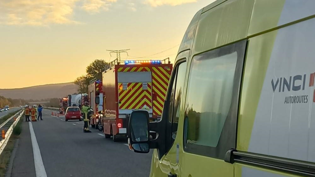 Haute-Provence : un camion transportant des mati&egrave;res dangereuses en feu sur l'A51
