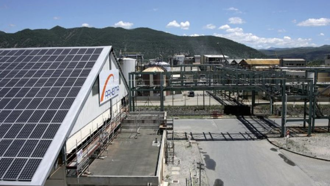 Haute-Provence : un feu de toiture sur le site d’Arkéma à Saint-Auban Haute-Provence : un feu de toiture sur le site d’Arkéma à Saint-Auban