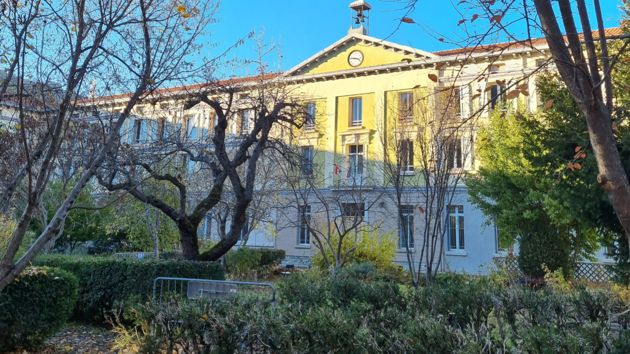 Haute-Provence : un professeur de SVT suspecté d'agressions sexuelles