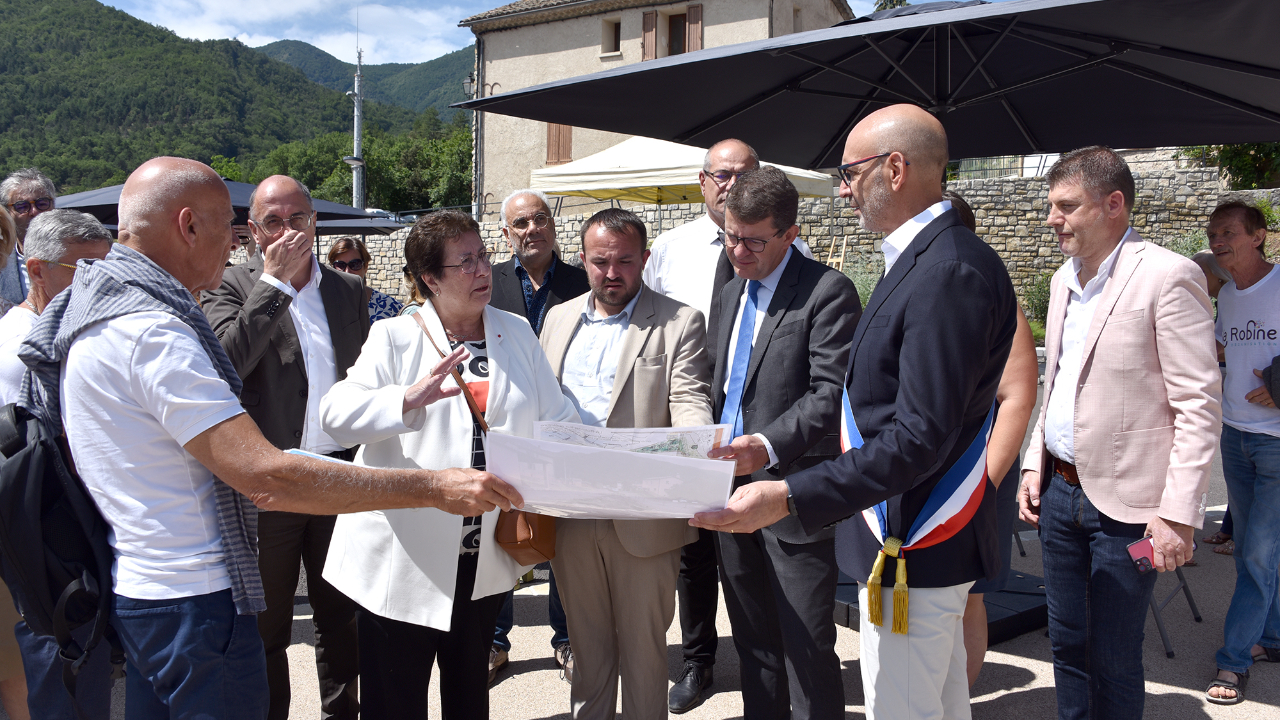 Haute-Provence : un vrai cœur de ville pour La Robine sur Galabre Haute-Provence : un vrai cœur de ville pour La Robine sur Galabre