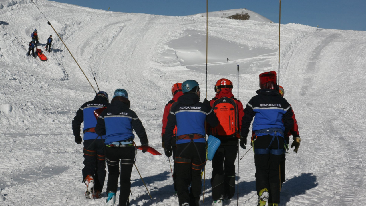 Haute-Provence : une des victimes de l’avalanche d’Enchastrayes succombe à ses blessures Haute-Provence : une des victimes de l’avalanche d’Enchastrayes succombe à ses blessures