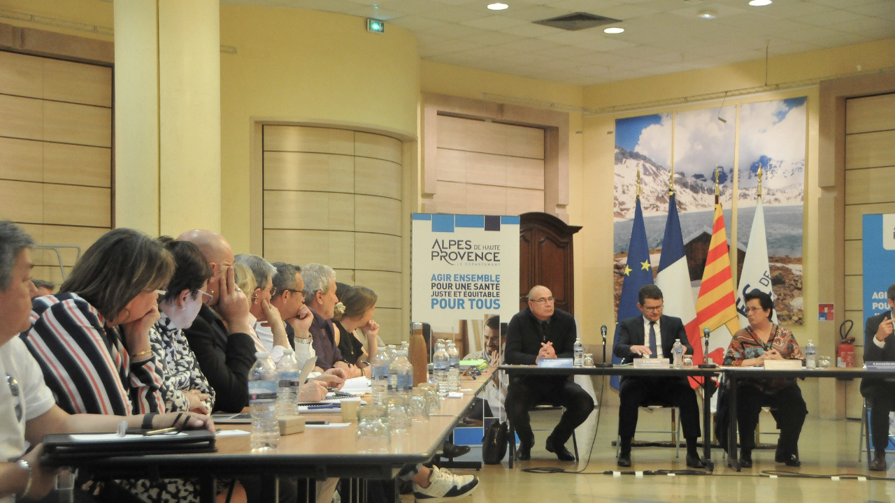 Haute-Provence : une table ronde pour faire face aux déserts médicaux Haute-Provence : une table ronde pour faire face aux déserts médicaux