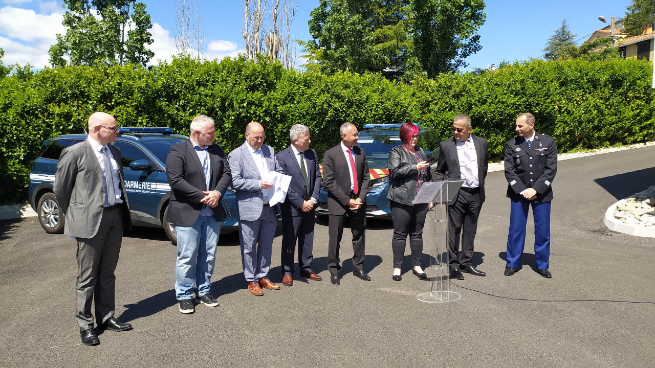 Hautes-Alpes : 1.4 million d’euros pour réhabiliter la Gendarmerie de Laragne-Montéglin Hautes-Alpes : 1.4 million d’euros pour réhabiliter la Gendarmerie de Laragne-Montéglin