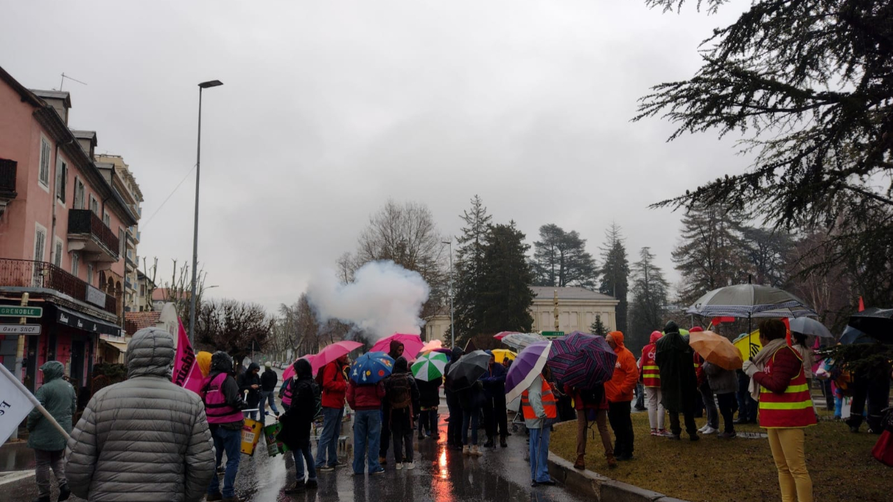 Hautes-Alpes : 2500 manifestants r&eacute;unis ce samedi