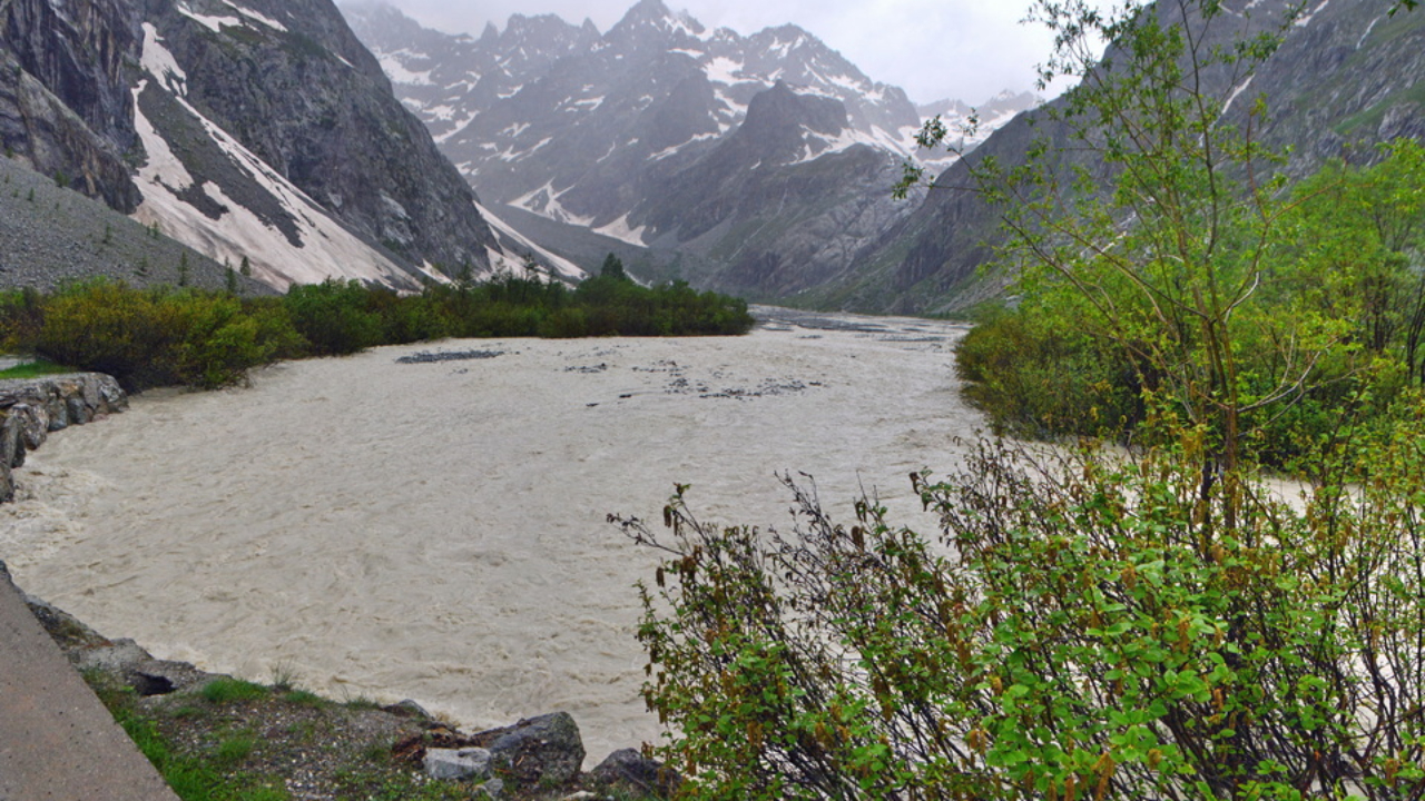 Hautes-Alpes : des campings &eacute;vacu&eacute;s en pleine nuit suite aux fortes pluies
