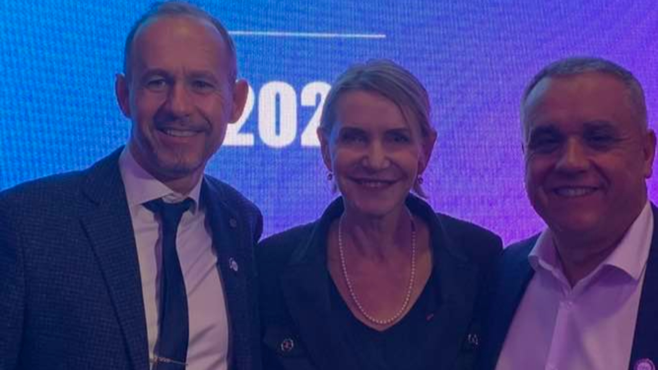 Hautes-Alpes : Embrun distinguée au Congrès des Maires de France à Paris Hautes-Alpes : Embrun distinguée au Congrès des Maires de France à Paris