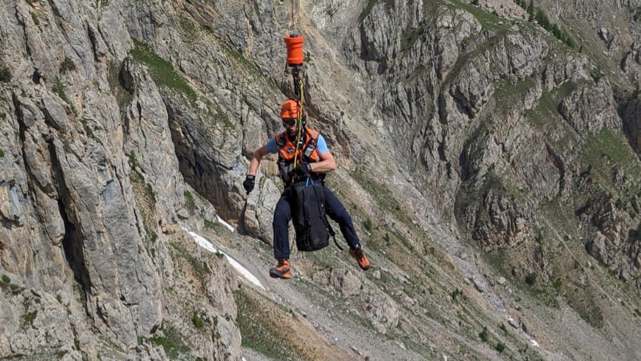 Hautes-Alpes : intervention en cours pour un accident d’escalade à Vallouise-Pelvoux Hautes-Alpes : intervention en cours pour un accident d’escalade à Vallouise-Pelvoux