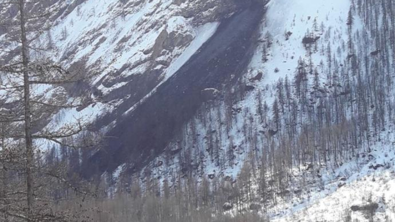 Hautes-Alpes : l&rsquo;acc&egrave;s &agrave; Ailefroide interdit