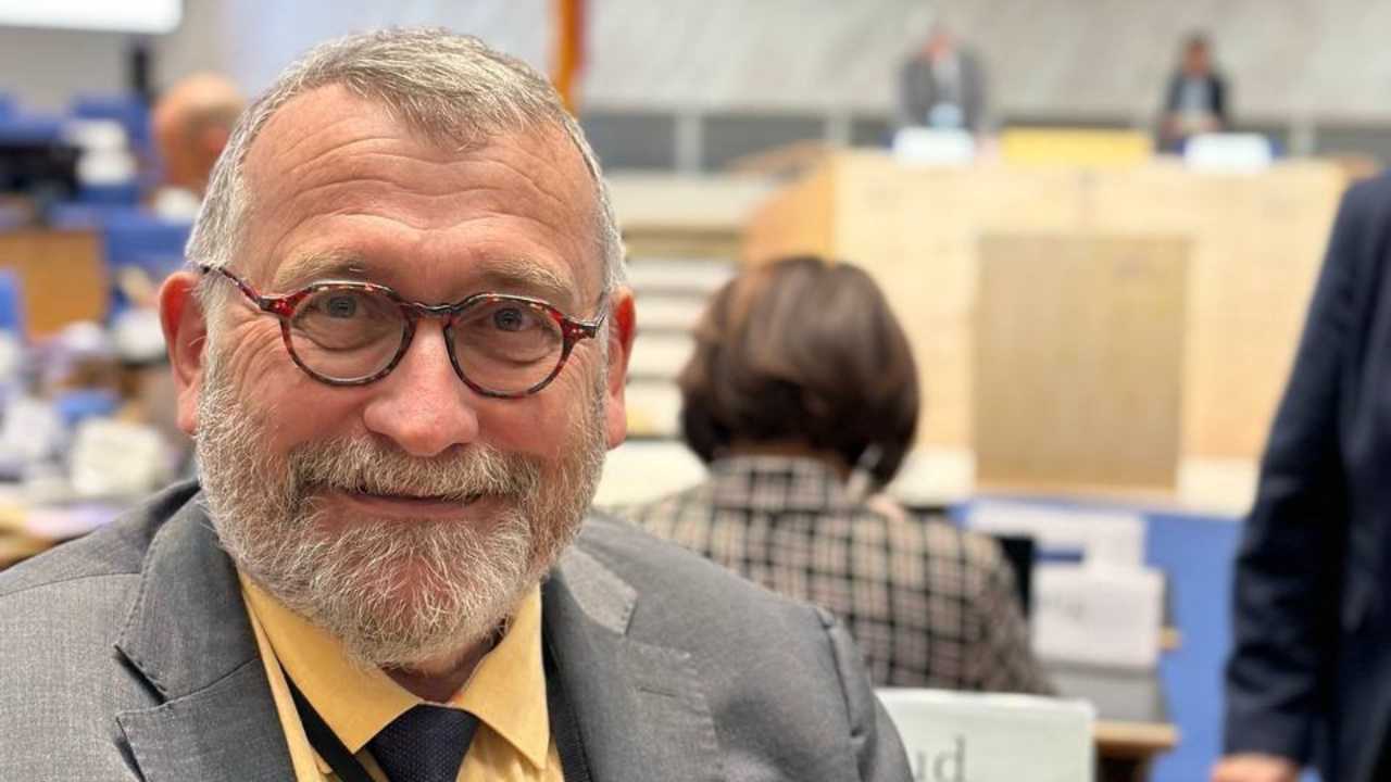 Hautes-Alpes : l'ancien député Joël Giraud fait chevalier de la Légion d'honneur ce 14 juillet Hautes-Alpes : l'ancien député Joël Giraud fait chevalier de la Légion d'honneur ce 14 juillet