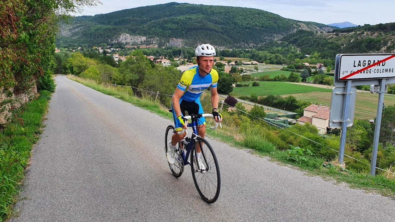 Hautes-Alpes : Lagrand prend des airs d’Everest grâce à Richard Patrosso Hautes-Alpes : Lagrand prend des airs d’Everest grâce à Richard Patrosso