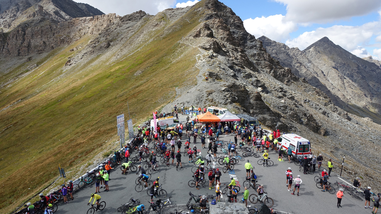 Hautes-Alpes : le col Agnel, une histoire d'amour réservée aux deux roues Hautes-Alpes : le col Agnel, une histoire d'amour réservée aux deux roues