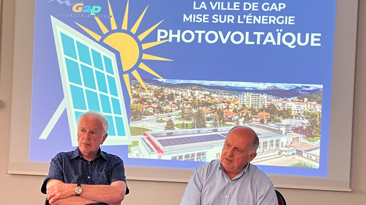 Hautes-Alpes : le photovoltaïque, le meilleur ami de la transition énergétique à Gap Hautes-Alpes : le photovoltaïque, le meilleur ami de la transition énergétique à Gap