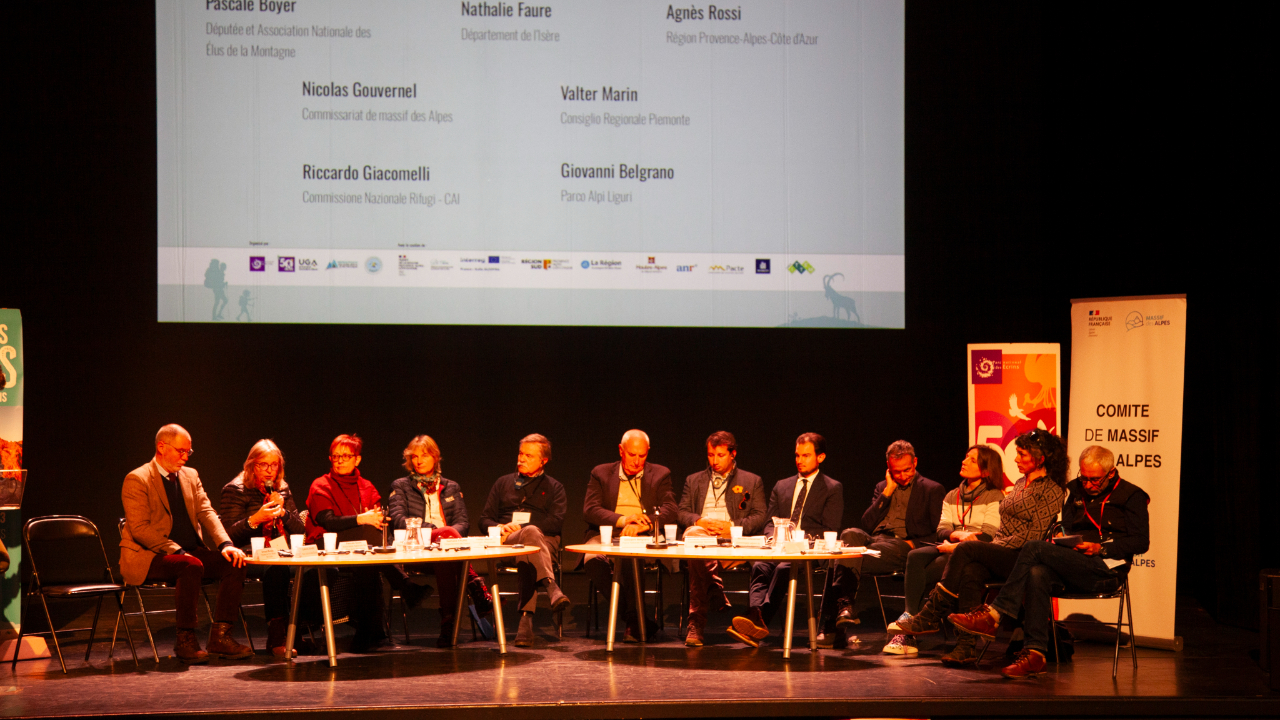 Hautes-Alpes : quel avenir pour nos refuges ? Hautes-Alpes : quel avenir pour nos refuges ?