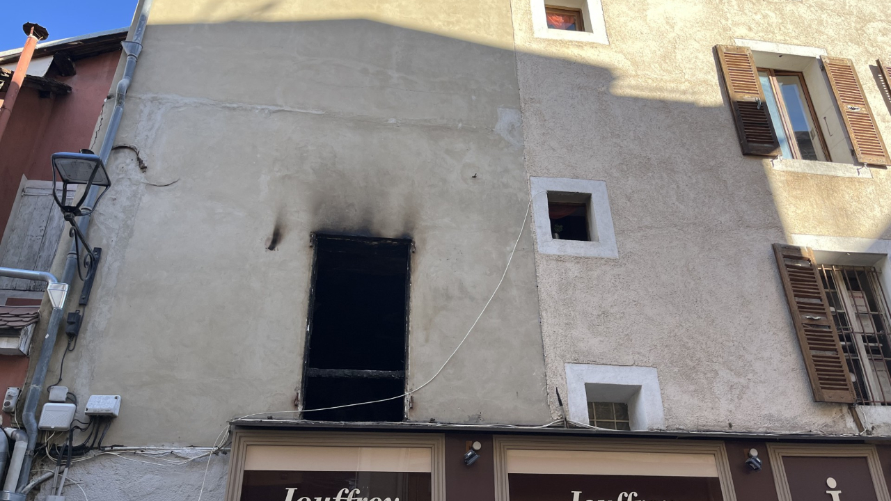 Incendie &agrave; Gap : quatre personnes &eacute;vacu&eacute;es &agrave; l'h&ocirc;pital