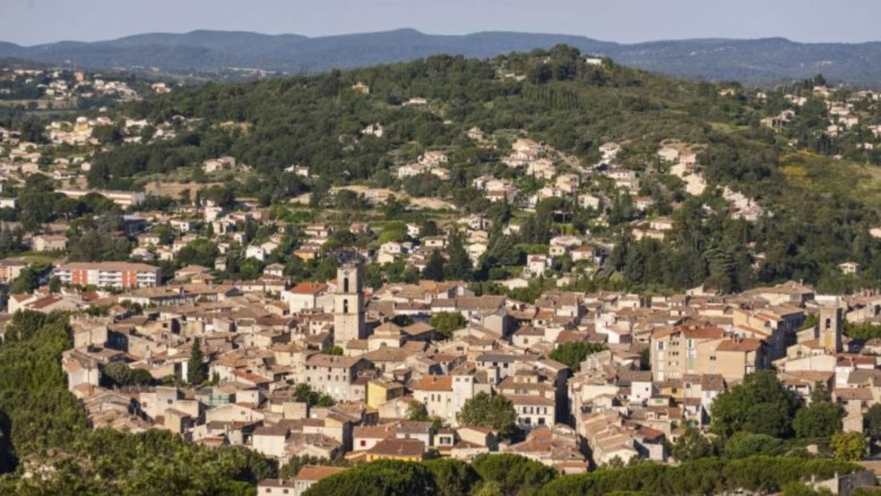 Jean Messiha à Manosque, le groupe Manosque Terre d'avenir dénonce la venue des extrêmes Jean Messiha à Manosque, le groupe Manosque Terre d'avenir dénonce la venue des extrêmes
