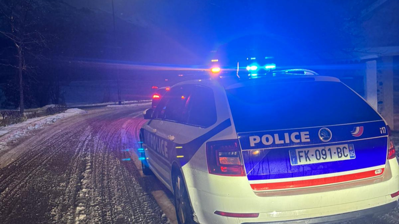 La chauss&eacute;e tr&egrave;s glissante ce vendredi matin