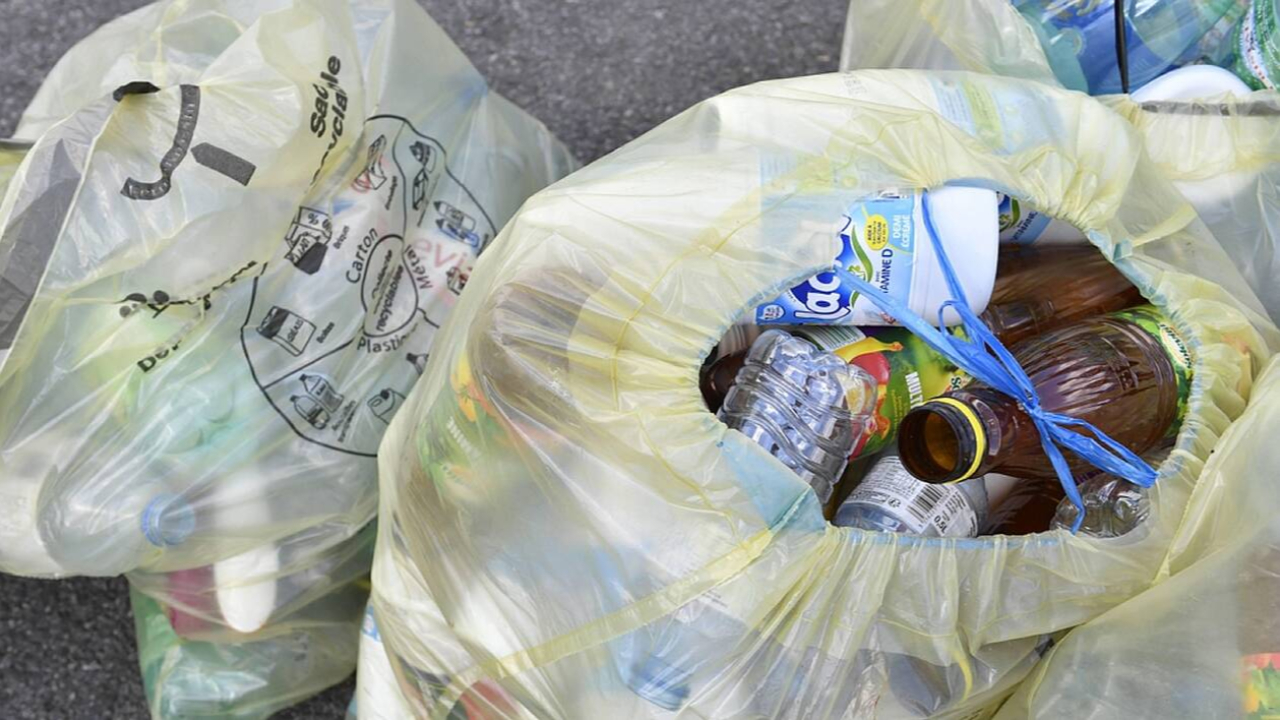 La collecte des déchets se modernise sur le territoire de Provence Alpes Agglomération La collecte des déchets se modernise sur le territoire de Provence Alpes Agglomération