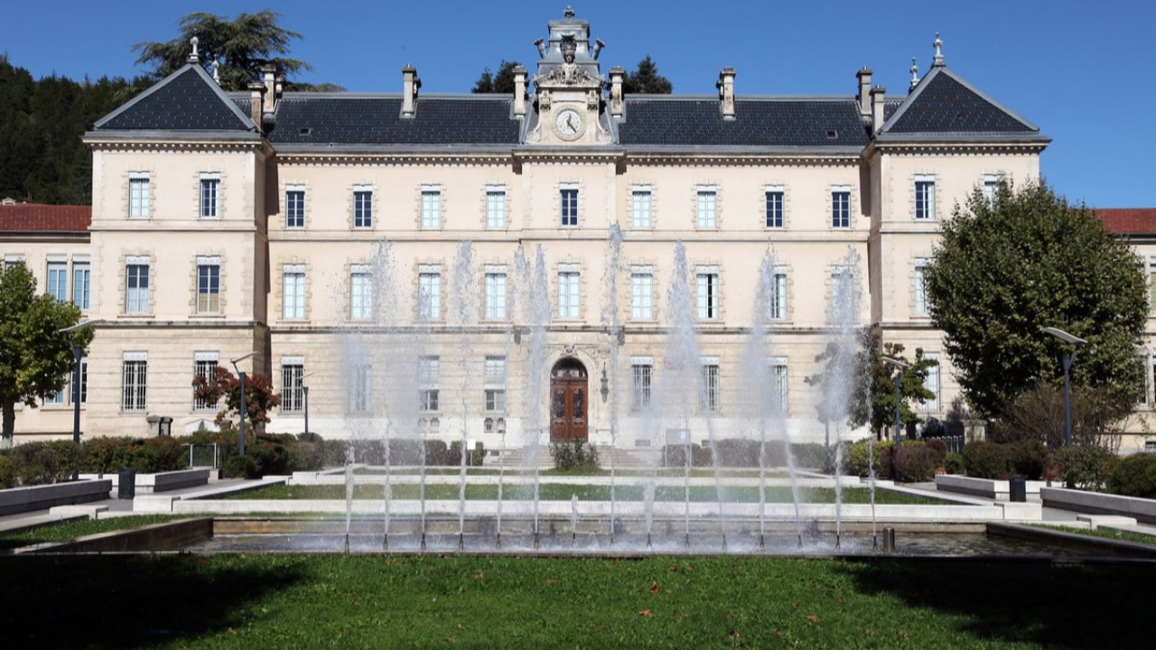 Le collège et le lycée Dominique Villars à Gap victimes d'une panne d'électricité