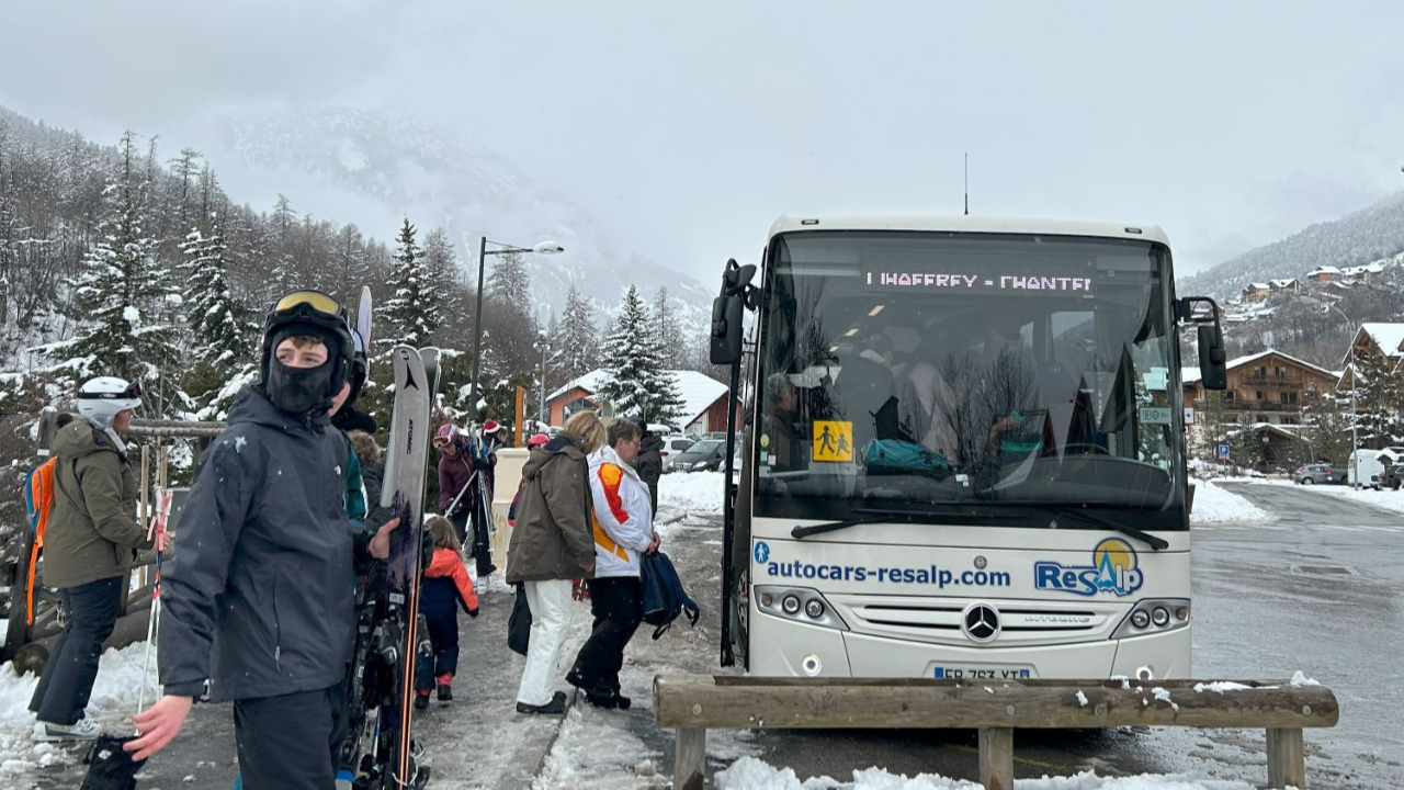 Les navettes villages gratuites de Saint-Chaffrey reprennent du service dès ce samedi Les navettes villages gratuites de Saint-Chaffrey reprennent du service dès ce samedi