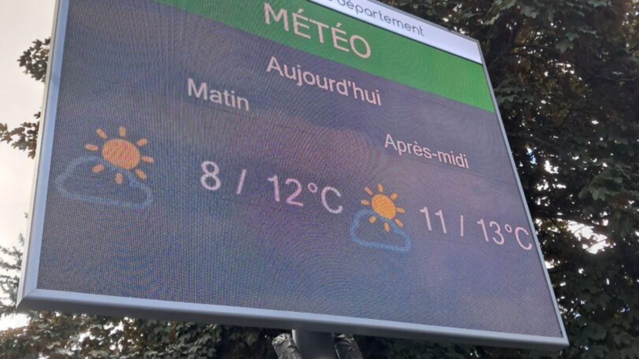 Les panneaux à messages variables sur les routes haut-alpines renouvelés Les panneaux à messages variables sur les routes haut-alpines renouvelés