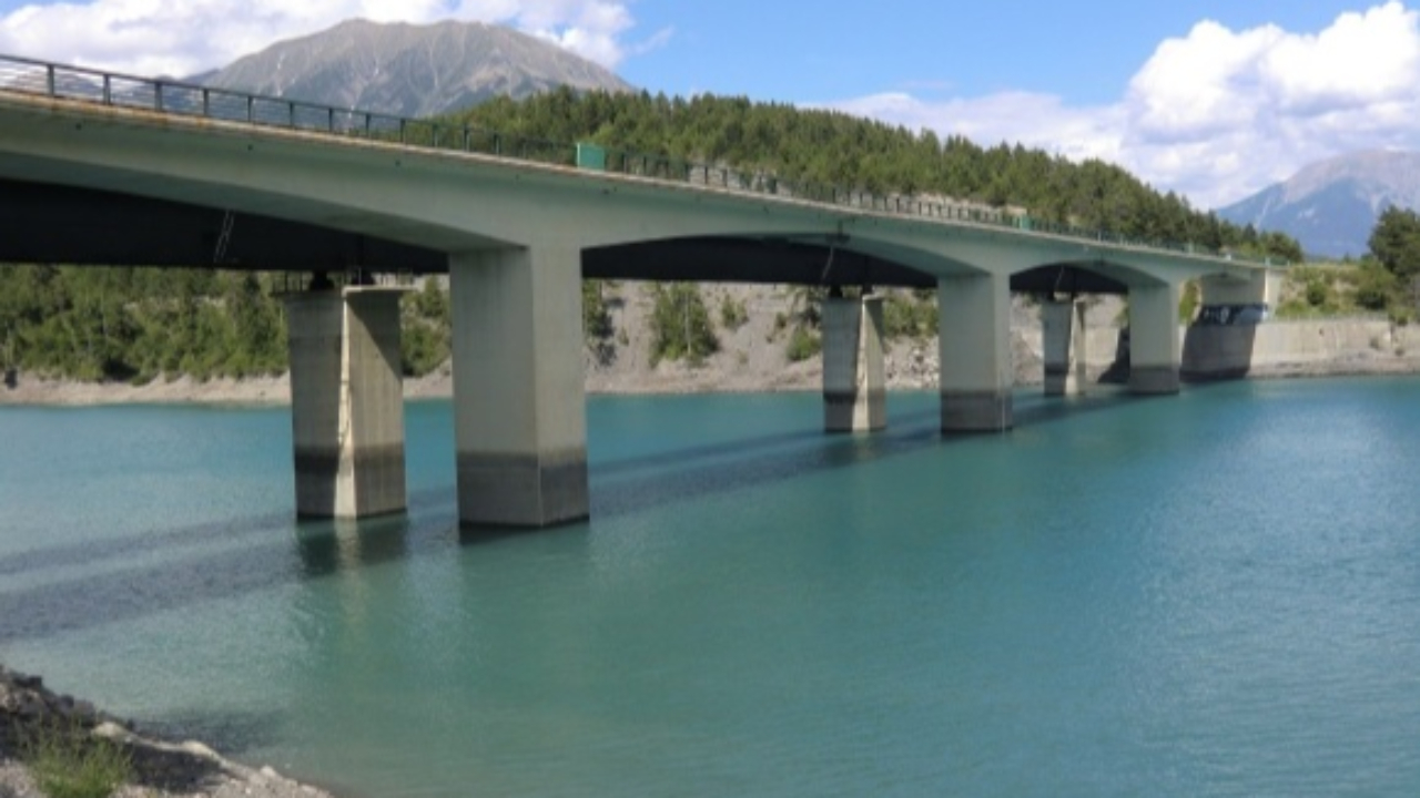 Les travaux du pont Riou Bourdou à Savines le Lac bientôt terminés Les travaux du pont Riou Bourdou à Savines le Lac bientôt terminés