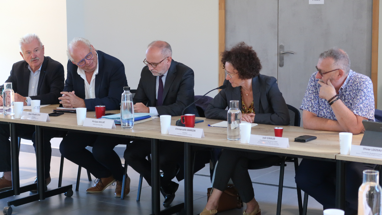 E. Wargon, présidente de la Commission de régulation de l‘énergie, en mission dans les Hautes-Alpes