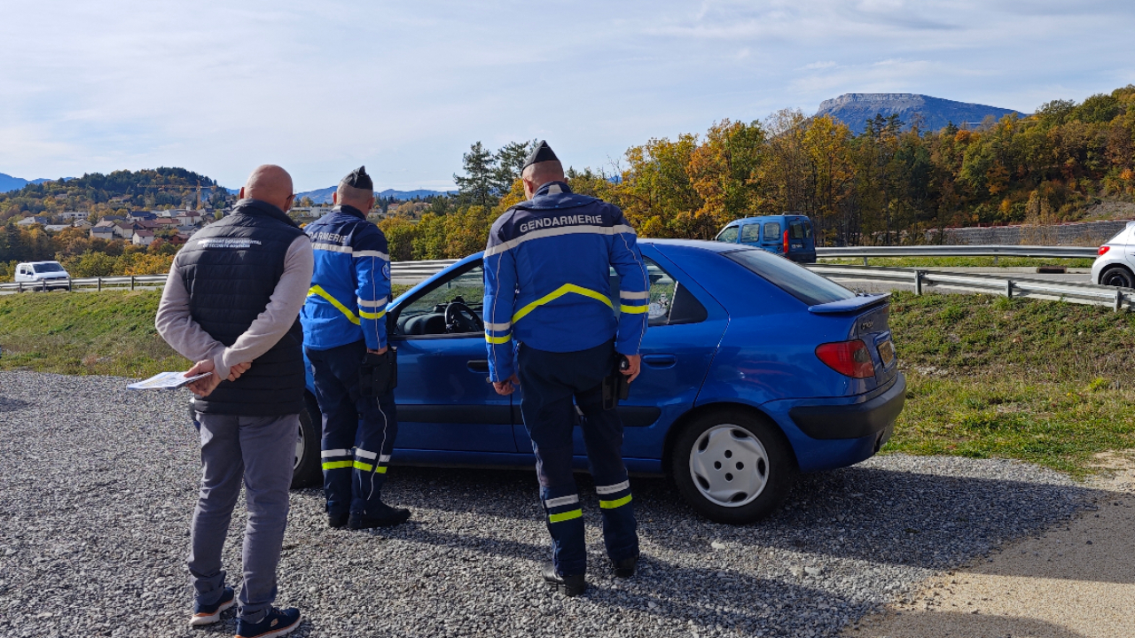 Pneus hiver obligatoires, le véhicule peut être immobilisé en cas de non-respect