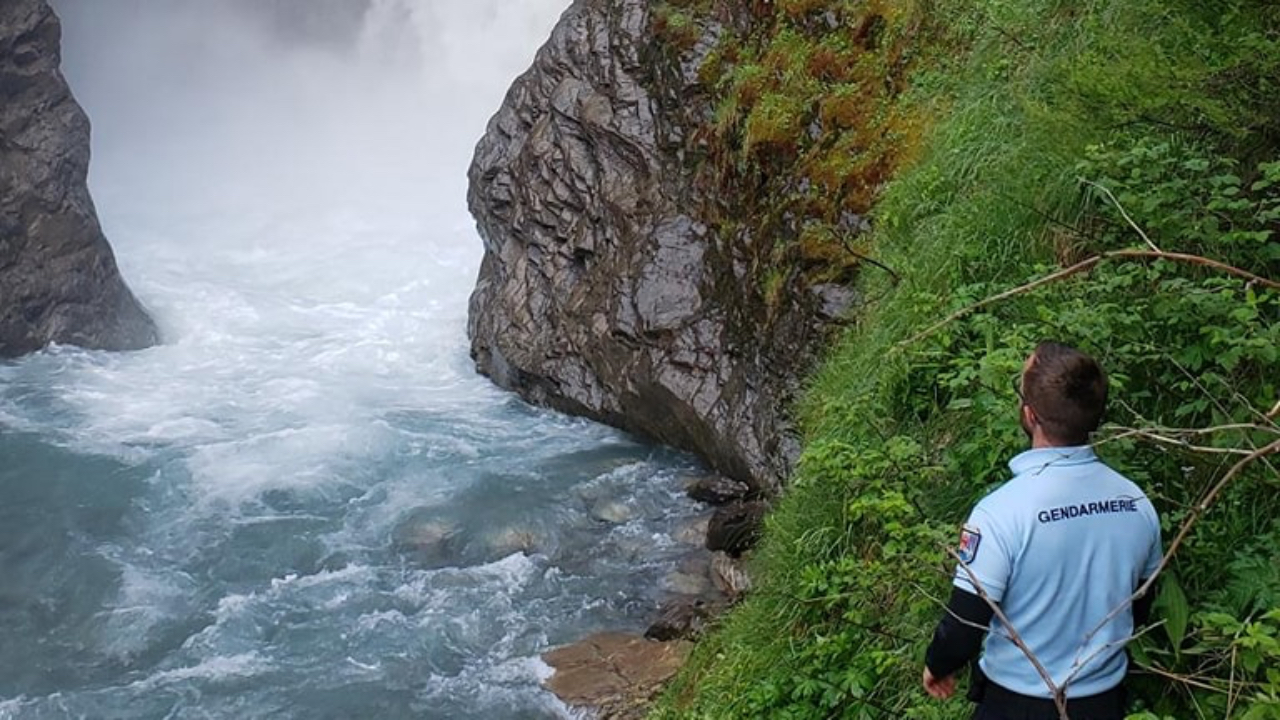 Prévention en montagne : les gendarmes en patrouille à Dormillouse