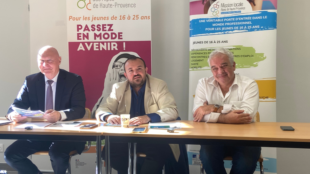 Projet de loi de finances, "on est en train de sacrifier les jeunes" Projet de loi de finances, "on est en train de sacrifier les jeunes"