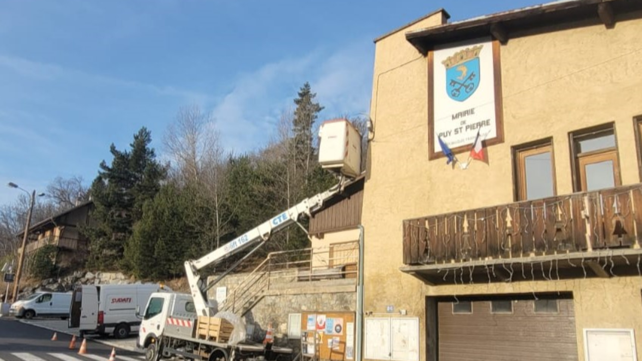 Puy-Saint-Pierre passe à l'éclairage à LED dernière génération Puy-Saint-Pierre passe à l'éclairage à LED dernière génération