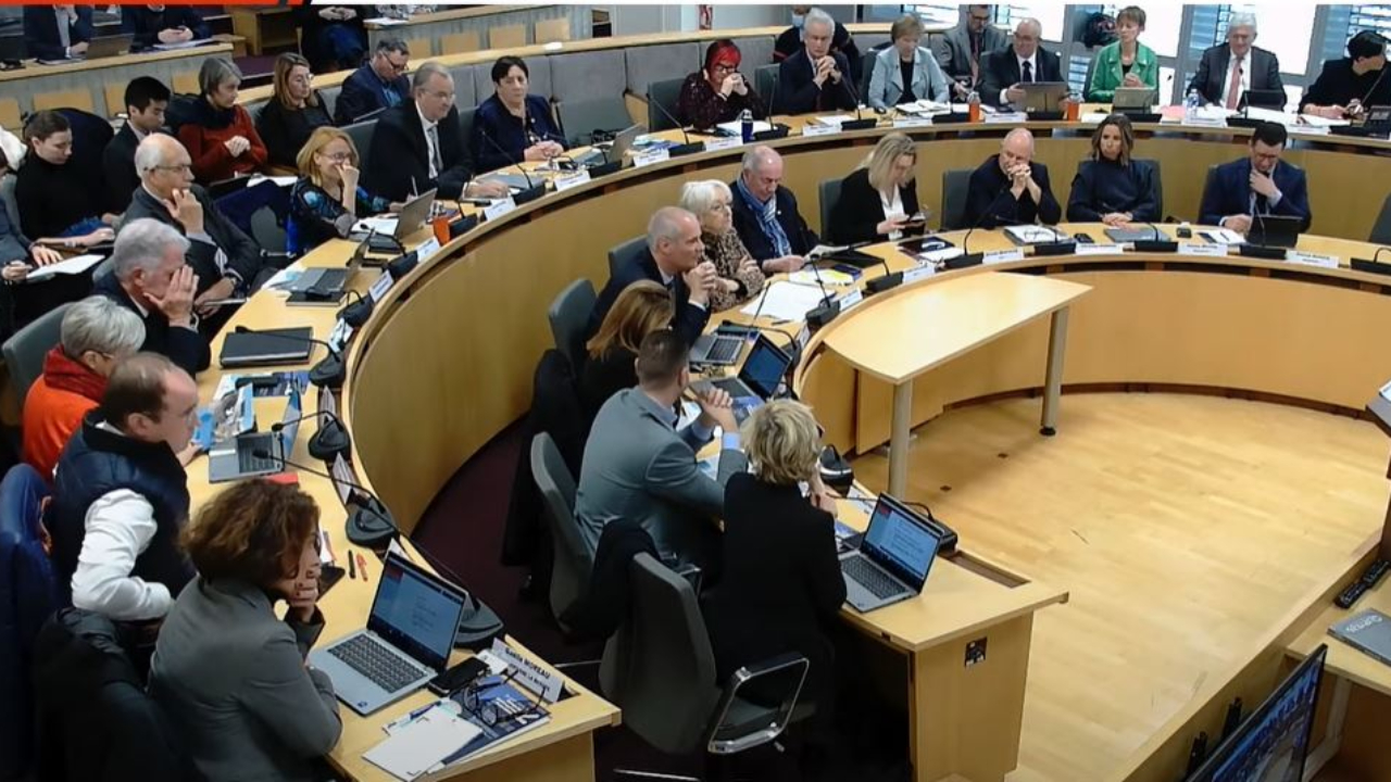 Quatre élus départementaux demandent la mise en retrait de Jean-Marie Bernard Quatre élus départementaux demandent la mise en retrait de Jean-Marie Bernard