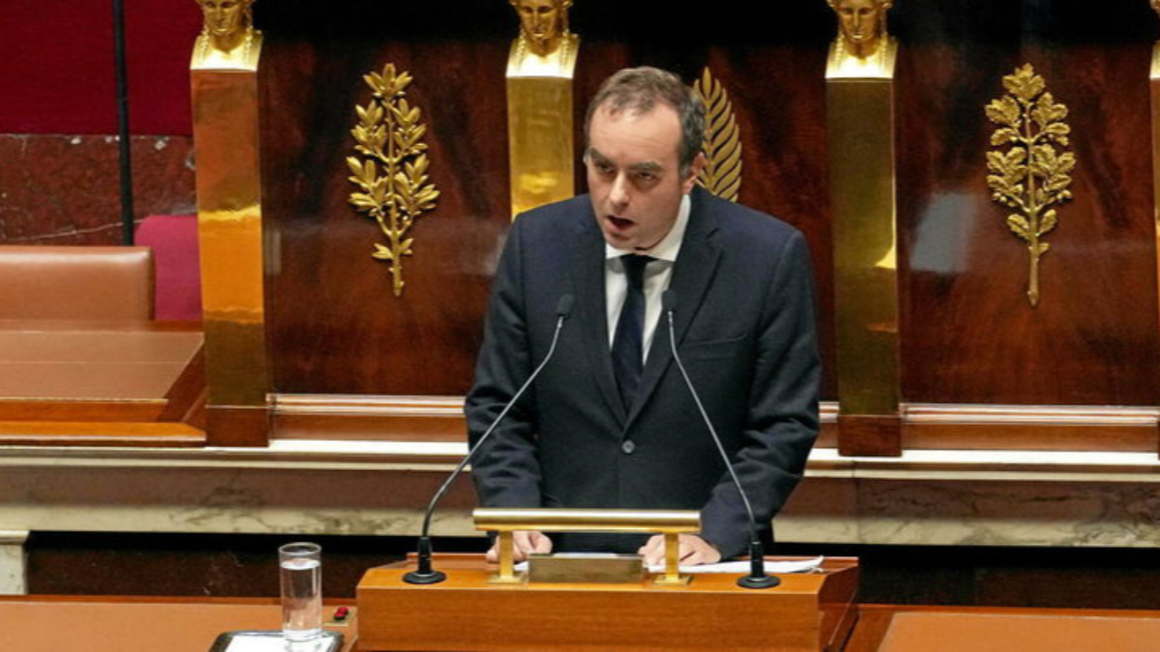 Suspension de la réforme des retraites, "allons au bout de la discussion et votons" estime Jean-Yves Roux