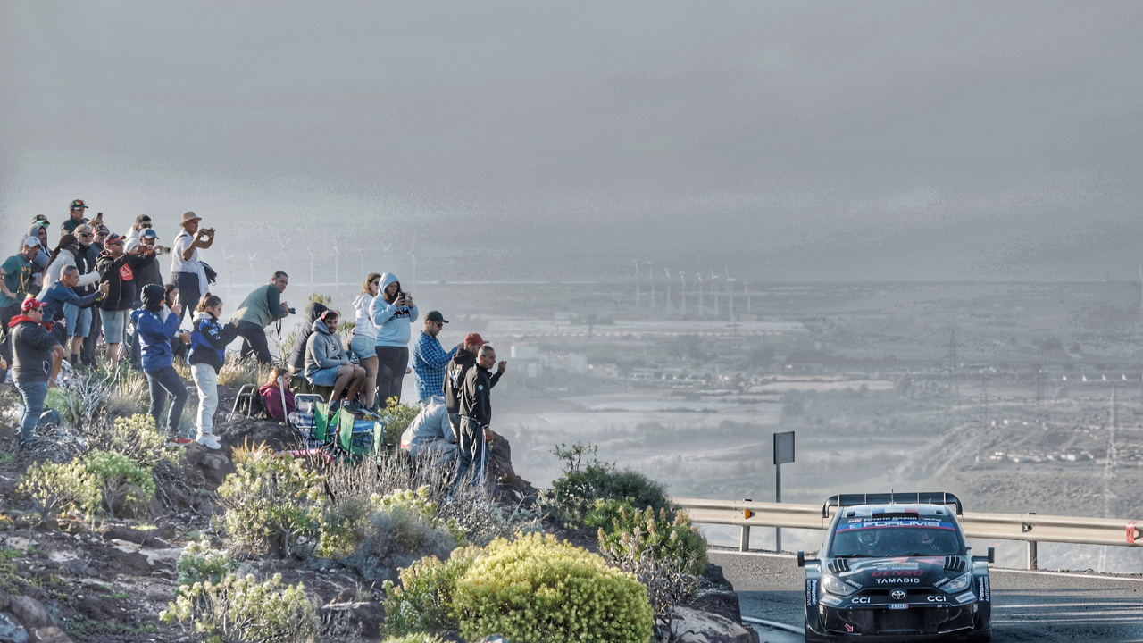 Sébastien Ogier reste en embuscade