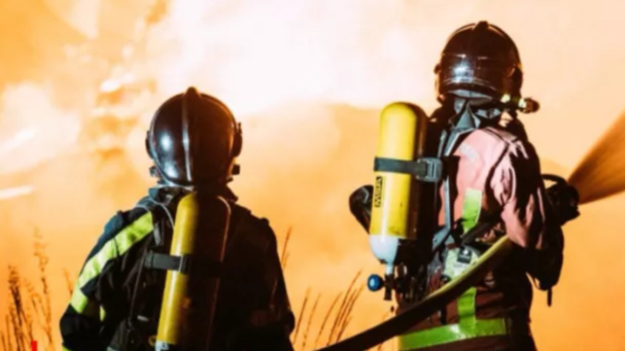 Un incendie maîtrisé à Montclus après la mobilisation de 100 pompiers Un incendie maîtrisé à Montclus après la mobilisation de 100 pompiers