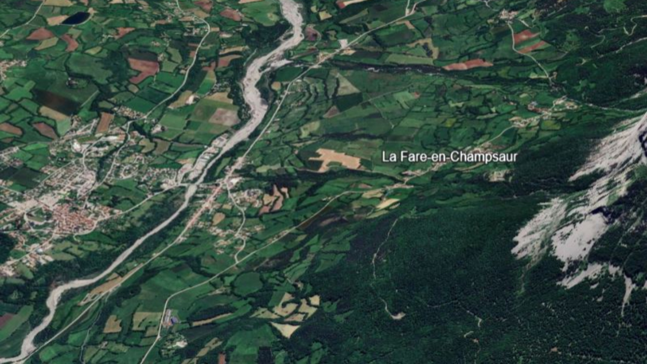 Des habitations privées d'électricité à la Fare en Champsaur Des habitations privées d'électricité à la Fare en Champsaur