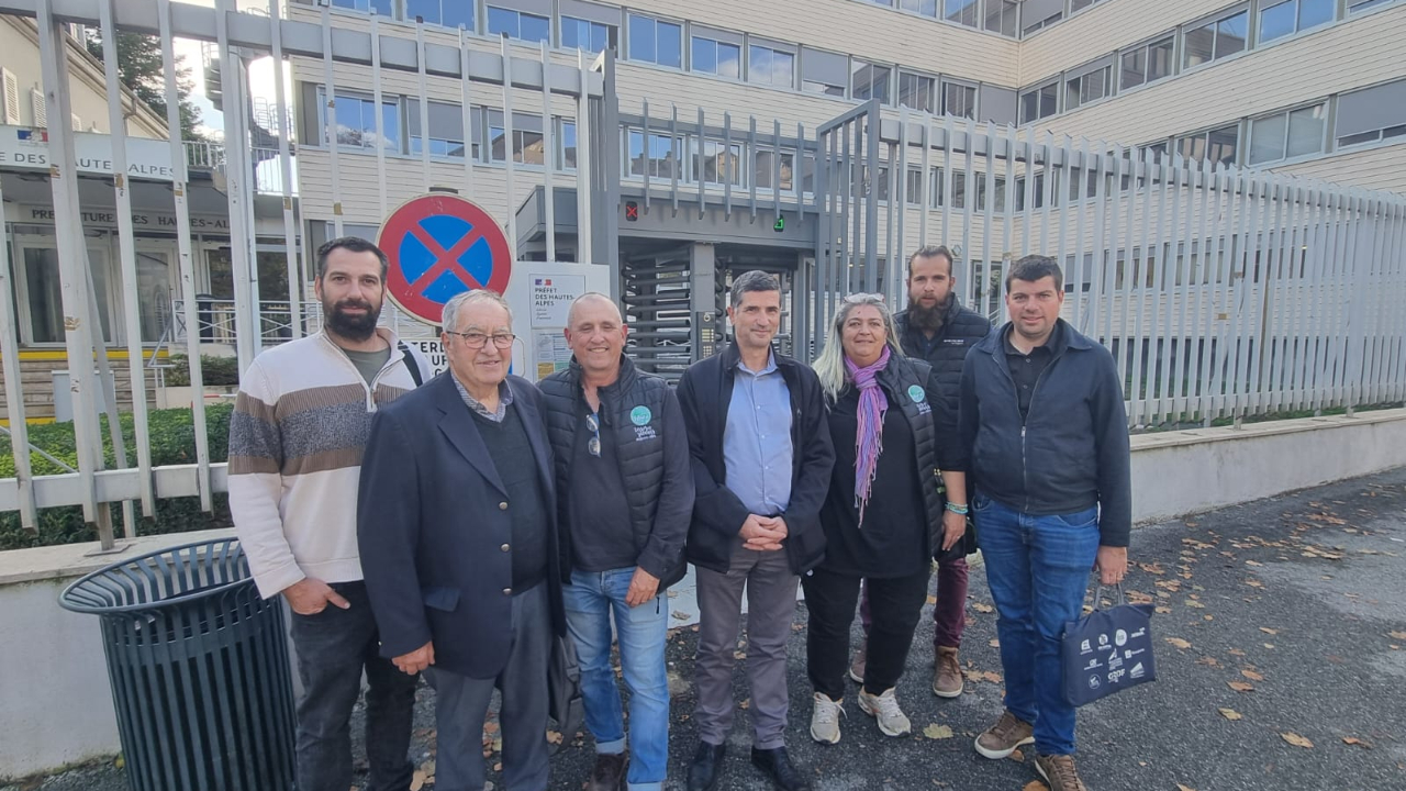 Une réunion de travail entre les agriculteurs et le préfet des Hautes-Alpes Une réunion de travail entre les agriculteurs et le préfet des Hautes-Alpes