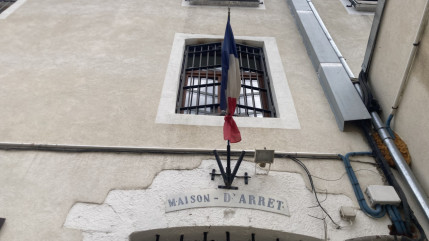 Alpes du Sud : les surveillants pénitentiaires toujours mobilisés à Gap et Digne-les-Bains ce jeudi matin Alpes du Sud : les surveillants pénitentiaires toujours mobilisés à Gap et Digne-les-Bains ce jeudi matin