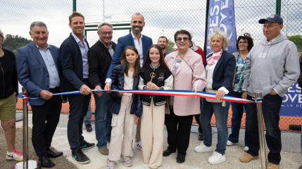 Forcalquier inaugure ses nouveaux courts de tennis