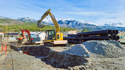 Gros chantier de modernisation des réseaux place des Ecoles à La Bâtie-Neuve Gros chantier de modernisation des réseaux place des Ecoles à La Bâtie-Neuve