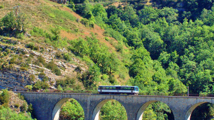 Haute-Provence : 100 millions d’euros d’investissements d’ici 2026 sur les Chemins de fer de Provence Haute-Provence : 100 millions d’euros d’investissements d’ici 2026 sur les Chemins de fer de Provence