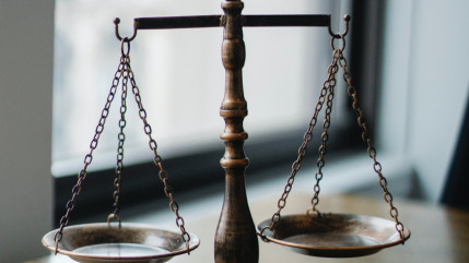 Haute-Provence : 56 mois de prison pour avoir poignardé sa compagne enceinte de 8 mois Haute-Provence : 56 mois de prison pour avoir poignardé sa compagne enceinte de 8 mois