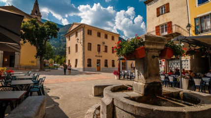 Haute-Provence : des centres-villes requalifiés à Annot, Castellane et St André les Alpes Haute-Provence : des centres-villes requalifiés à Annot, Castellane et St André les Alpes