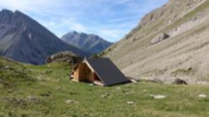Haute-Provence : inauguration de la cabane pastorale à Méolans Revel