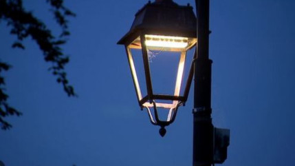 Haute-Provence : l’éclairage public sera éteint « au cœur de la nuit » à Digne Haute-Provence : l’éclairage public sera éteint « au cœur de la nuit » à Digne