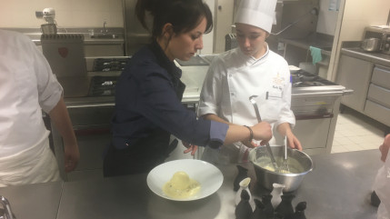 Haute-Provence : l'École Hôtelière de Sisteron ouvre sa cuisine aux chefs locaux Haute-Provence : l'École Hôtelière de Sisteron ouvre sa cuisine aux chefs locaux