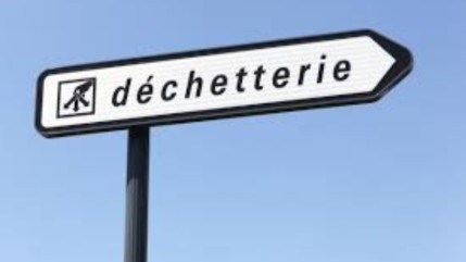 Haute-Provence : la gestion de la déchetterie de Gréoux les Bains évolue Haute-Provence : la gestion de la déchetterie de Gréoux les Bains évolue